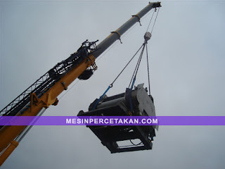 offset machine crane moving