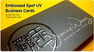 Spot UV Coating: Hasil Cetak Kualitas Tinggi spot uv kartu nama